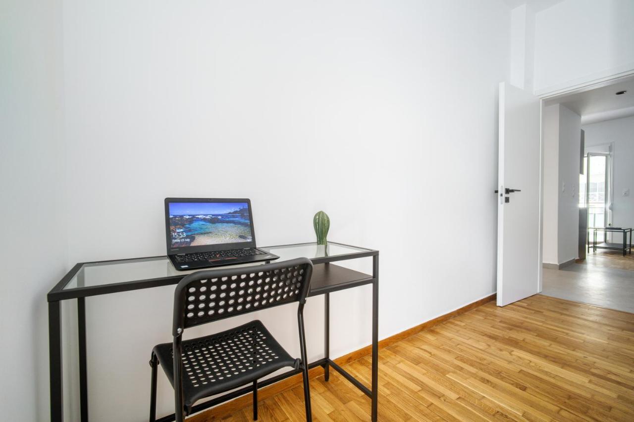 Majestic Flat With Huge Terrace In The City Center Атина Екстериор снимка