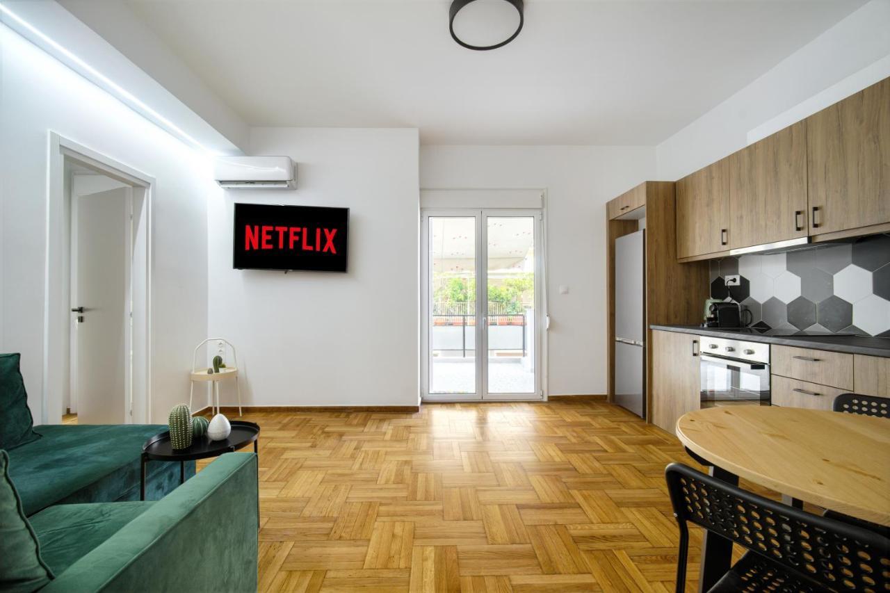 Majestic Flat With Huge Terrace In The City Center Атина Екстериор снимка