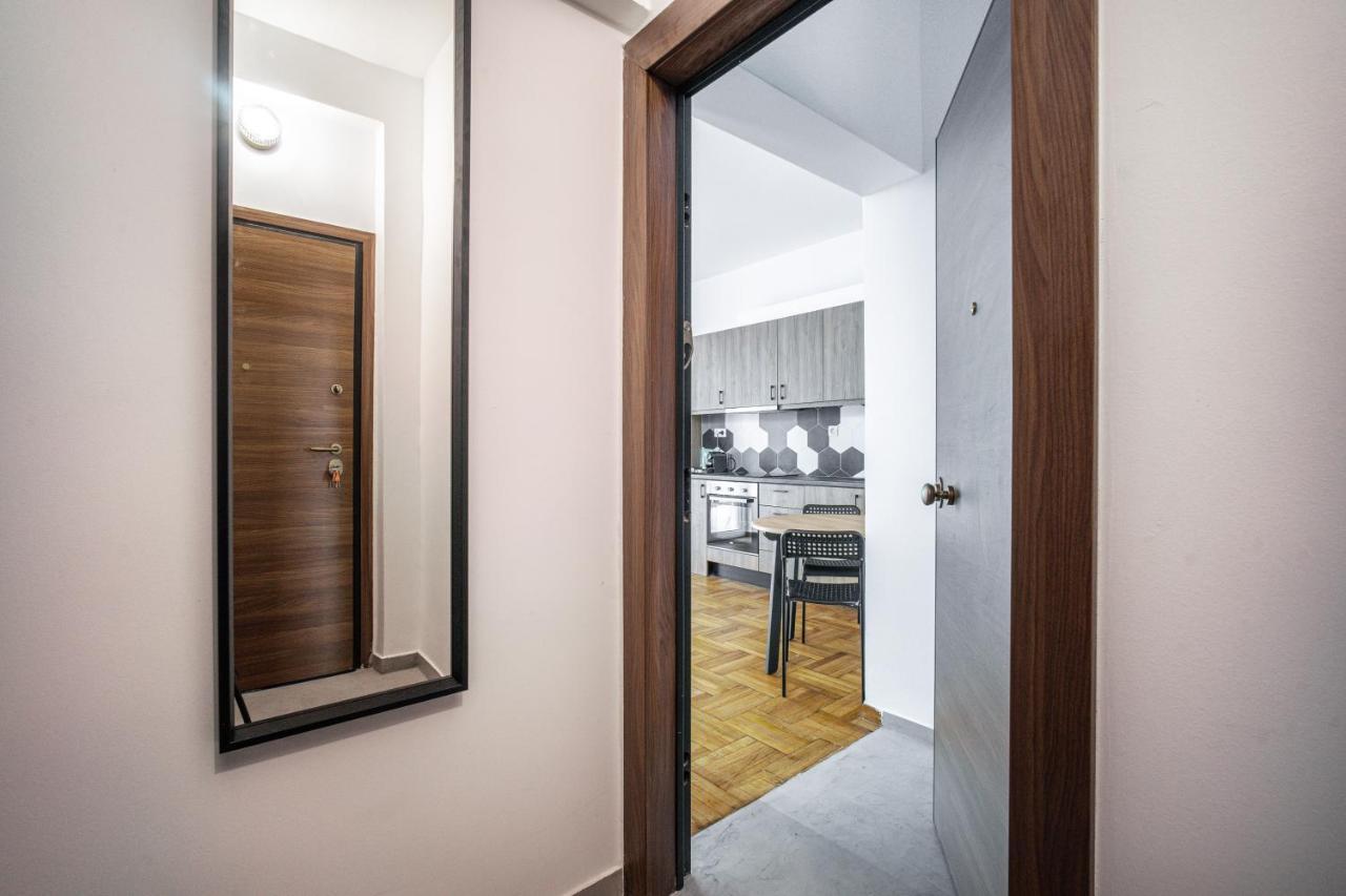 Majestic Flat With Huge Terrace In The City Center Атина Екстериор снимка