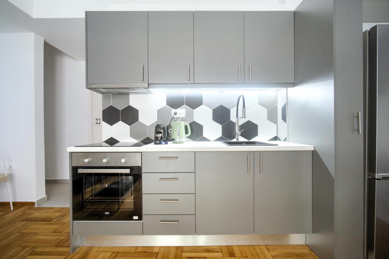 Majestic Flat With Huge Terrace In The City Center Атина Екстериор снимка