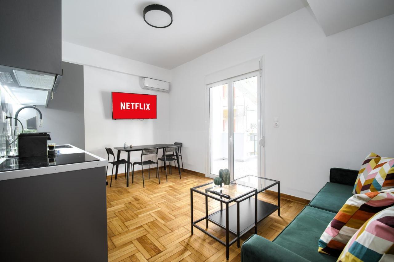 Majestic Flat With Huge Terrace In The City Center Атина Екстериор снимка